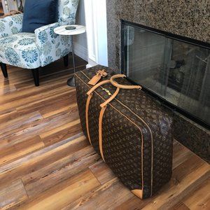 Louis Vuitton Monogram Canvas Sirius 70 single-compartment soft-sided suitcase